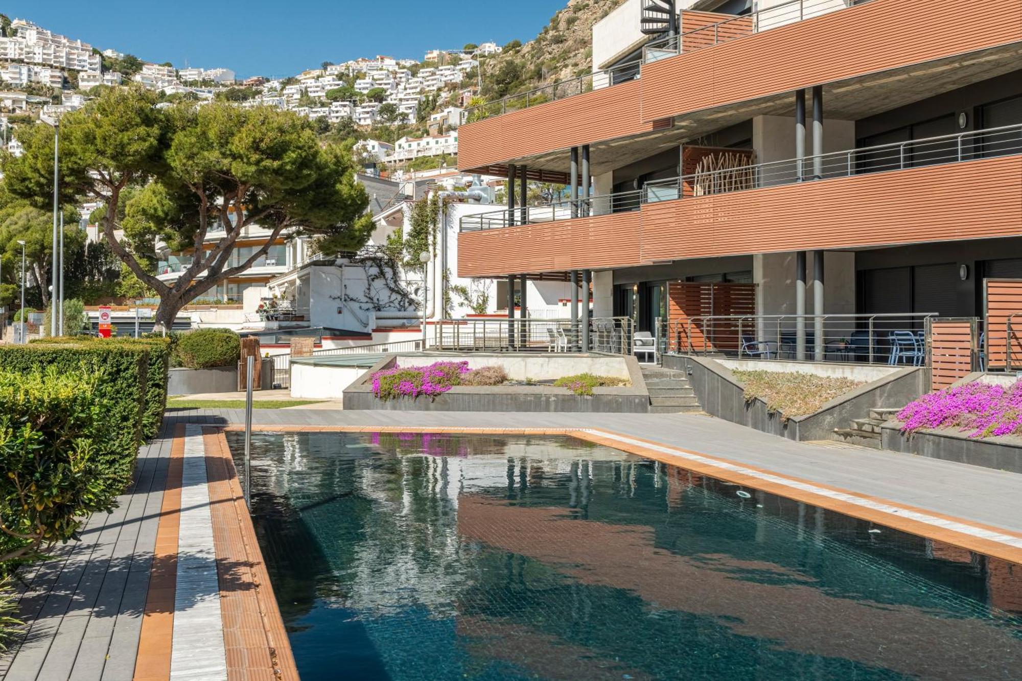 Apartamento Con Gran Terraza Delante Del Mar Roses Exterior foto